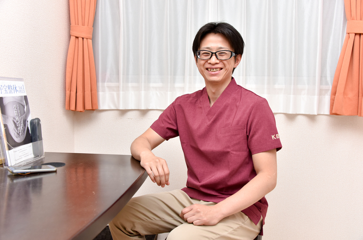 カウンセリングをする先生